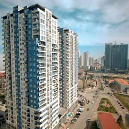 Real Palace Studio Batumi Exterior photo